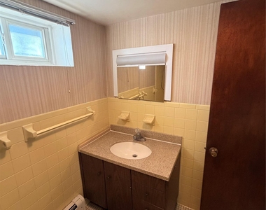 2518 South Avenue - Photo Thumbnail 7