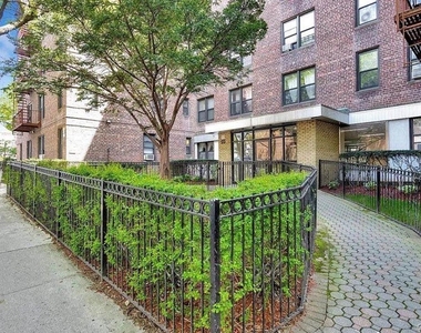 89-20 55th Avenue - Photo Thumbnail 28