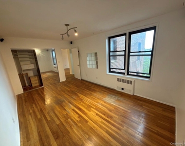 89-20 55th Avenue - Photo Thumbnail 20