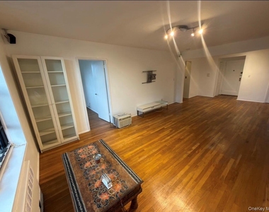 89-20 55th Avenue - Photo Thumbnail 4