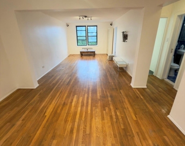 89-20 55th Avenue - Photo Thumbnail 8