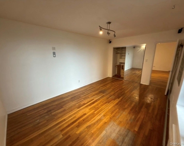 89-20 55th Avenue - Photo Thumbnail 21