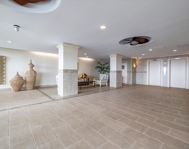 1 E Broadway - Photo Thumbnail 12