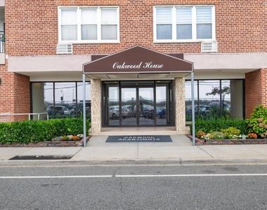 1 E Broadway - Photo Thumbnail 10