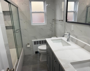 99 Gibson Boulevard - Photo Thumbnail 7