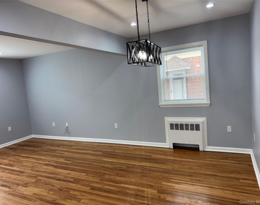 99 Gibson Boulevard - Photo Thumbnail 5