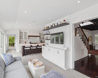 91 Beach Lane - Photo Thumbnail 12