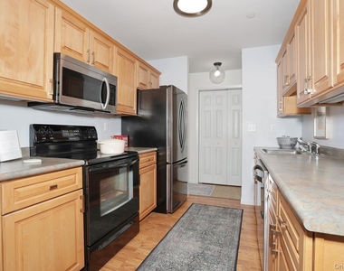 174 Sierra Vista Lane - Photo Thumbnail 14