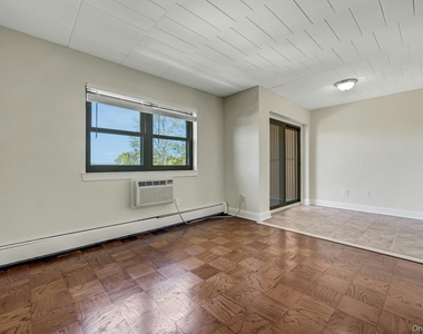 505 White Plains Road - Photo Thumbnail 5