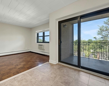 505 White Plains Road - Photo Thumbnail 7