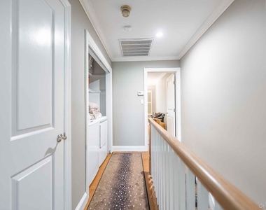 16 Pine Street - Photo Thumbnail 13