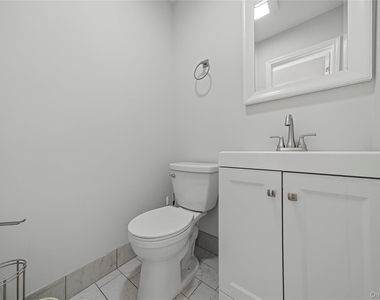 35 Cunningham - Photo Thumbnail 23