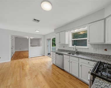 35 Cunningham - Photo Thumbnail 14