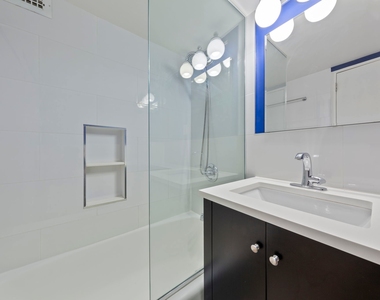 210 East 63rd Street - Photo Thumbnail 6