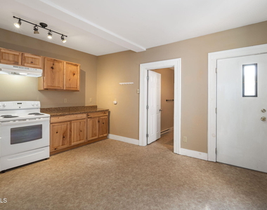 108 Division Street - Photo Thumbnail 9