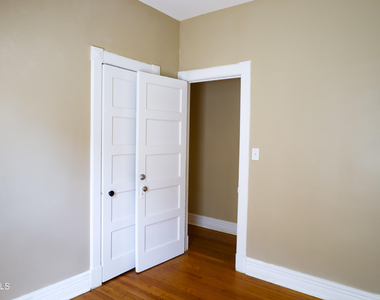 475 Hamilton Street - Photo Thumbnail 7