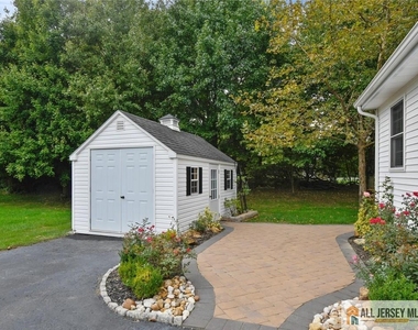 27 Bodine Drive - Photo Thumbnail 23