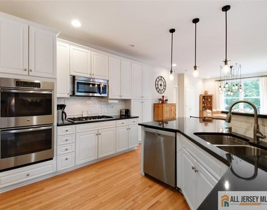 27 Bodine Drive - Photo Thumbnail 8