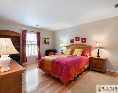 27 Bodine Drive - Photo Thumbnail 19