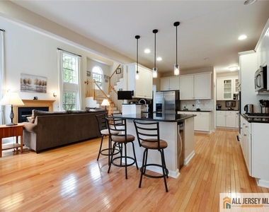 27 Bodine Drive - Photo Thumbnail 7