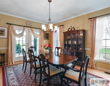 27 Bodine Drive - Photo Thumbnail 3
