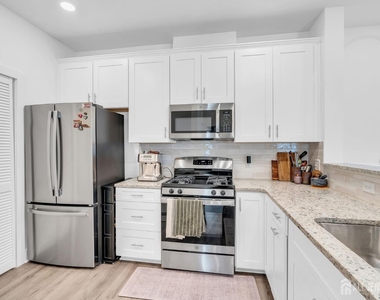 917 Vanderbergh Boulevard - Photo Thumbnail 2