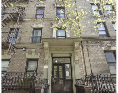30 Macombs Place - Photo Thumbnail 5