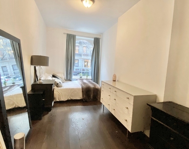219 E 11th Street - Photo Thumbnail 12