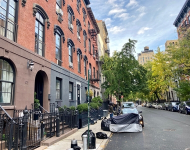 219 E 11th Street - Photo Thumbnail 18