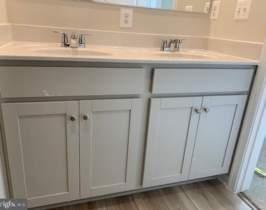 270 Swan Field Ave - Photo Thumbnail 7