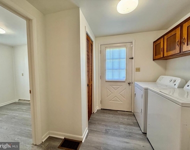 225 E 2nd Avenue - Photo Thumbnail 15