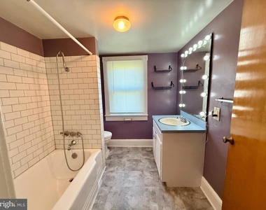 225 E 2nd Avenue - Photo Thumbnail 29