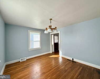225 E 2nd Avenue - Photo Thumbnail 18