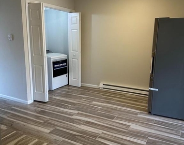 107 N Church Street - Photo Thumbnail 12