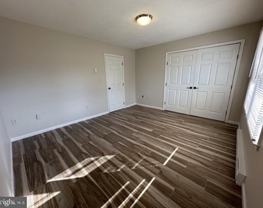 107 N Church Street - Photo Thumbnail 22