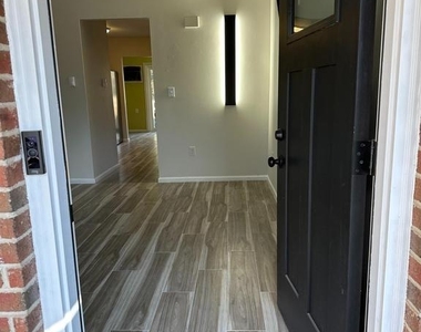 107 N Church Street - Photo Thumbnail 1