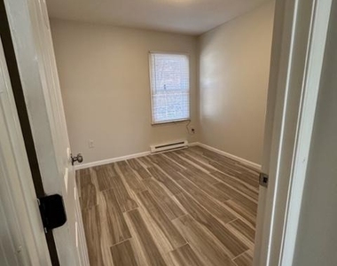 107 N Church Street - Photo Thumbnail 16