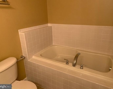 54 Brandenburg Drive - Photo Thumbnail 3