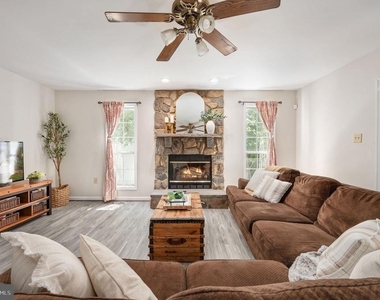 22 Tanterra Drive - Photo Thumbnail 6