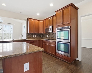 950 Grouse Pointe Drive - Photo Thumbnail 16