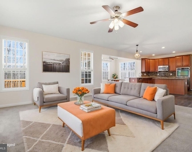950 Grouse Pointe Drive - Photo Thumbnail 3