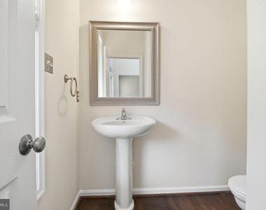 950 Grouse Pointe Drive - Photo Thumbnail 7