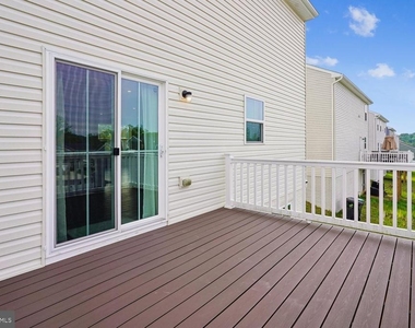 1608 Creek Bottom Place - Photo Thumbnail 44