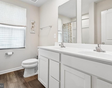 1608 Creek Bottom Place - Photo Thumbnail 32