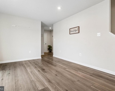 1608 Creek Bottom Place - Photo Thumbnail 13