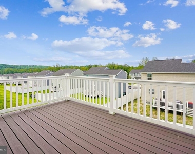 1608 Creek Bottom Place - Photo Thumbnail 45