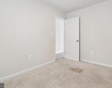 1608 Creek Bottom Place - Photo Thumbnail 29