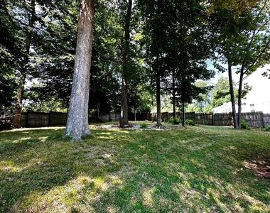 8 Scarborough Court - Photo Thumbnail 22