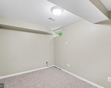 3915 Carlyle Court - Photo Thumbnail 27