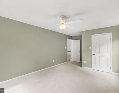 3915 Carlyle Court - Photo Thumbnail 21